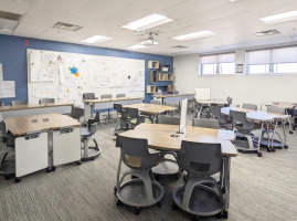 Steelcase Node chairs and Verb tables and whiteboards in a classroom Forward Space furnished.