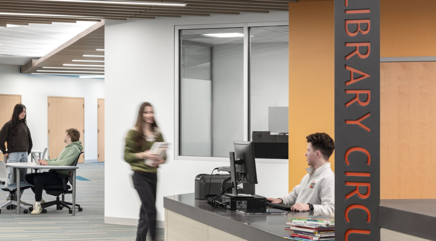 Mvcc Learning Commons Oakton Community College - Forward Space