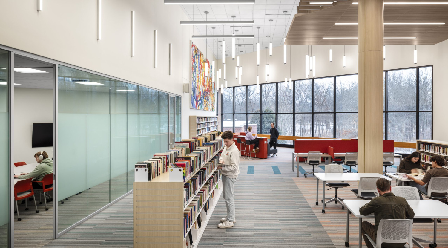 Mvcc Learning Commons Oakton Community College - Forward Space